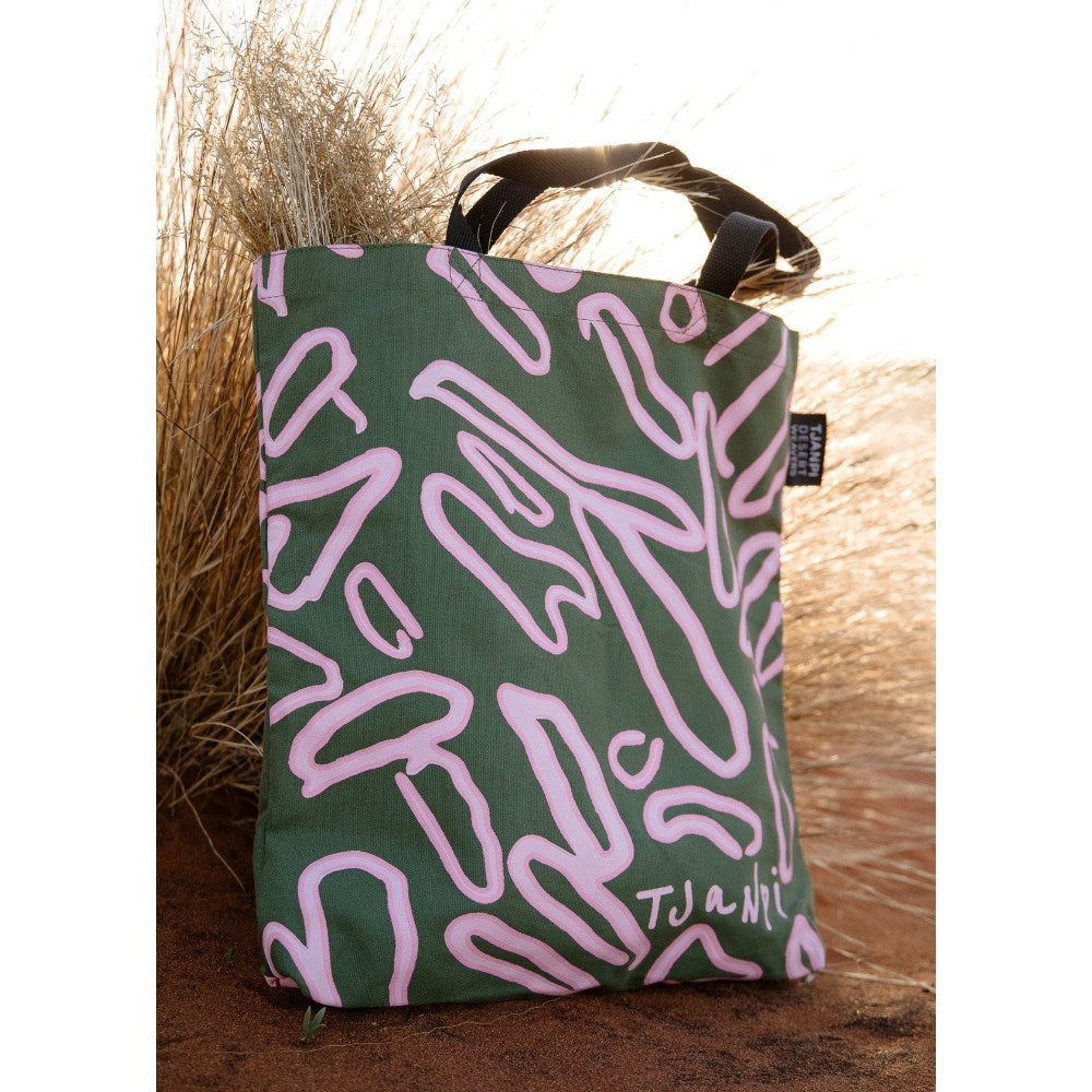 Tote bag | Margaret Smith | Tjanpi Desert Weavers | Olive & pink