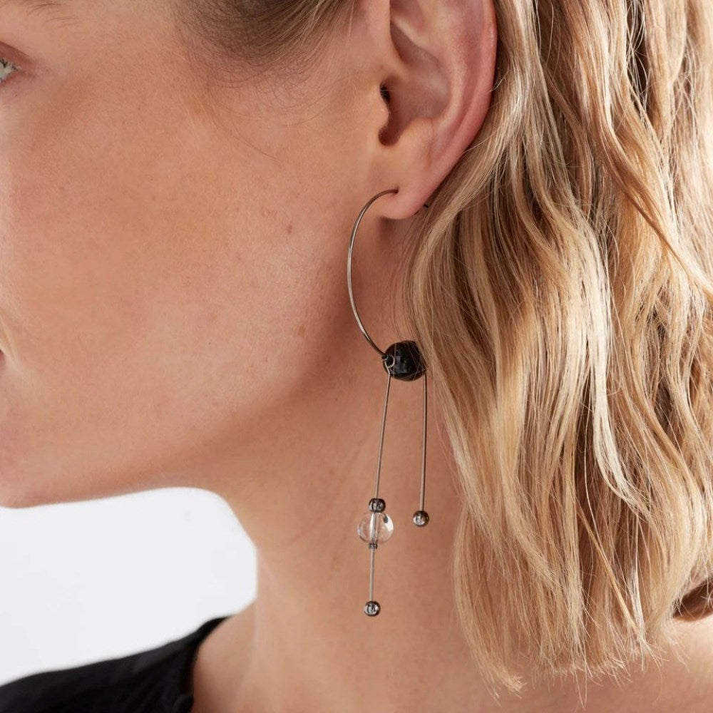 W25 | Earrings | Pykka drop | silver and black