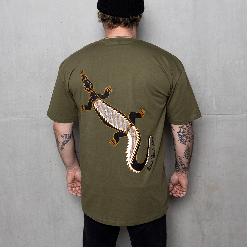 T-shirt | Baru (crocodile) on green | Bula'bula Arts