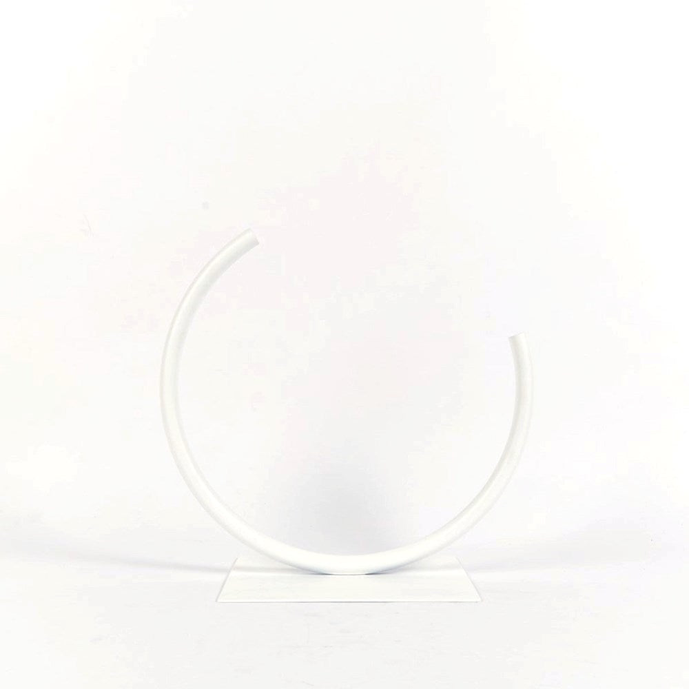 Vase | Edging over | white | Made by ACV studio