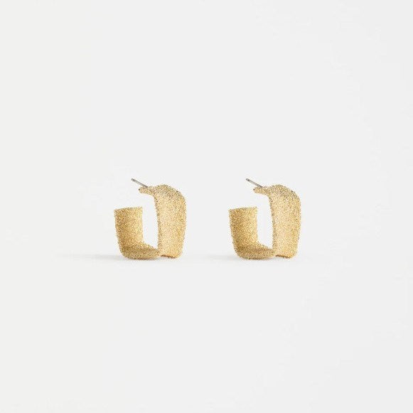 W26 | Earrings | Delta Hoop