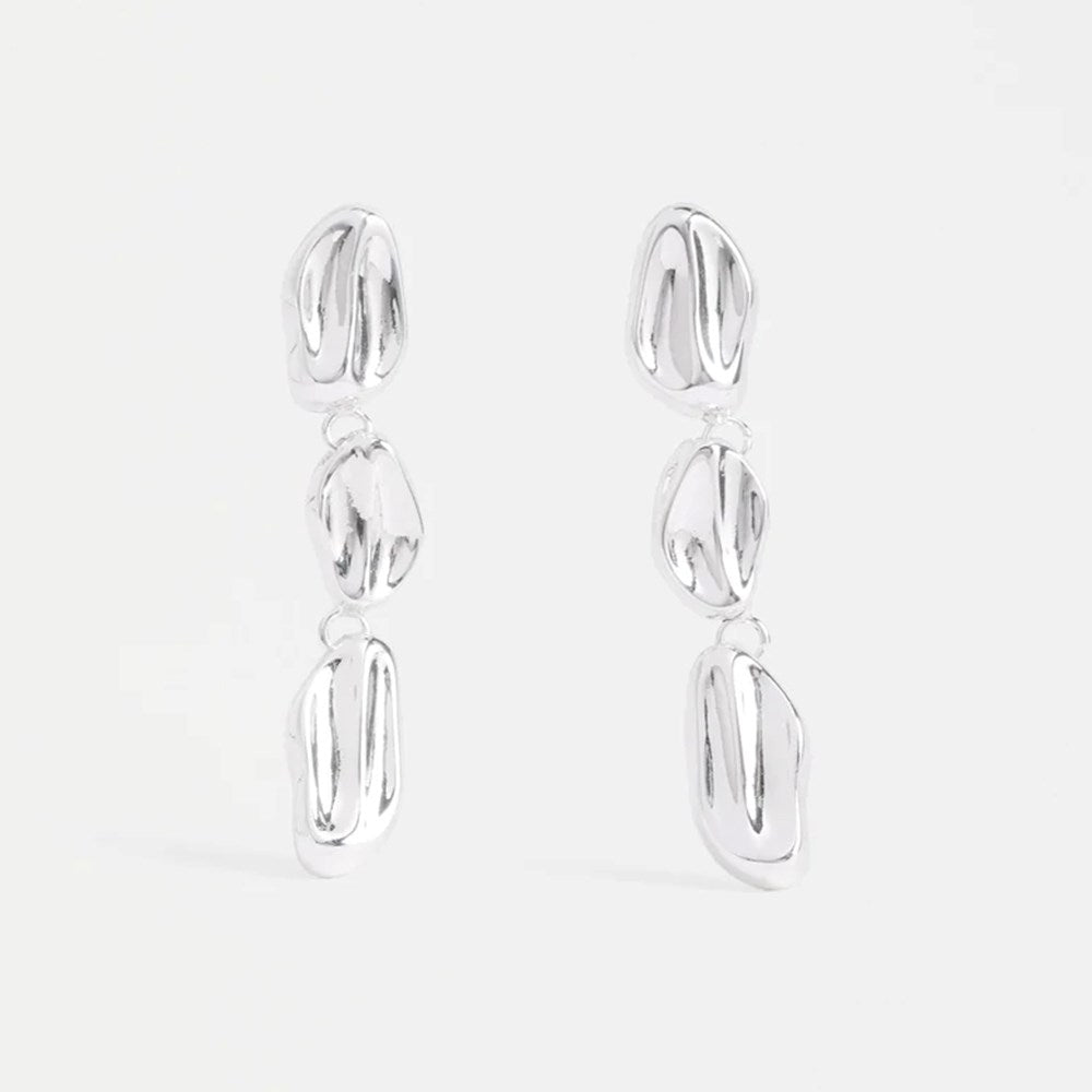 S25 | Earrings | Delaa