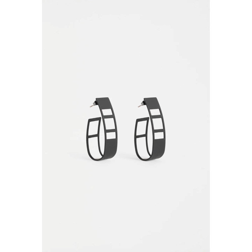 S26 | Earrings | Skeni