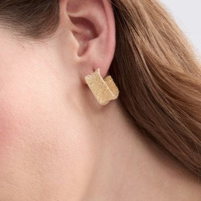 W26 | Earrings | Delta Hoop