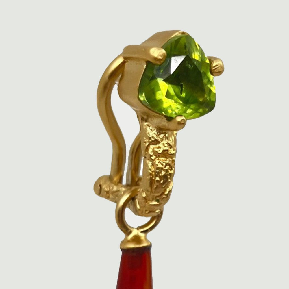 Earrings | Gold omega with peridot & carnelian | Lisa Roet