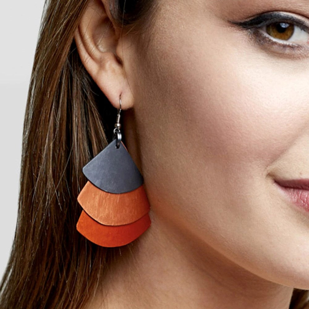 Earrings | Trifan | orange, salmon & graphite