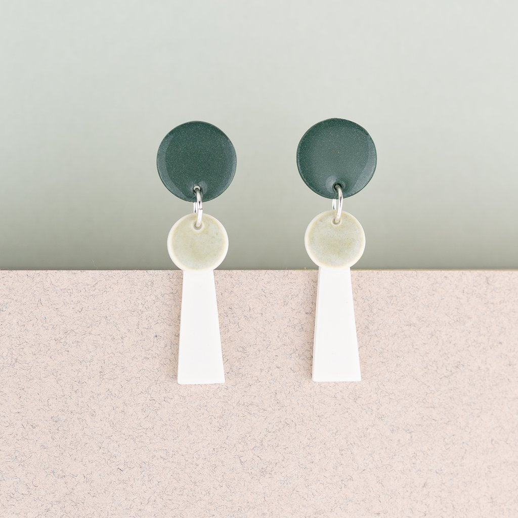 Earrings | small tassel | green & white