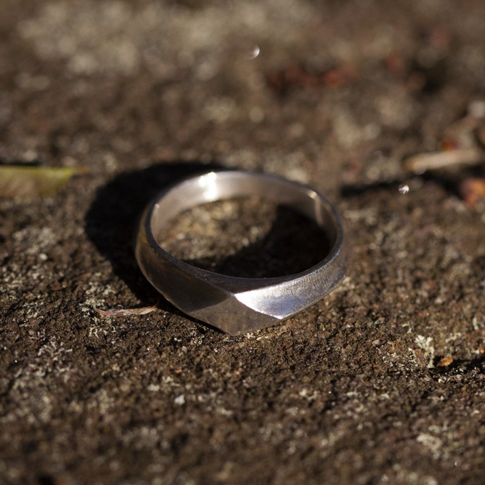 Ring | hilt | Lyleu by Sally Leung