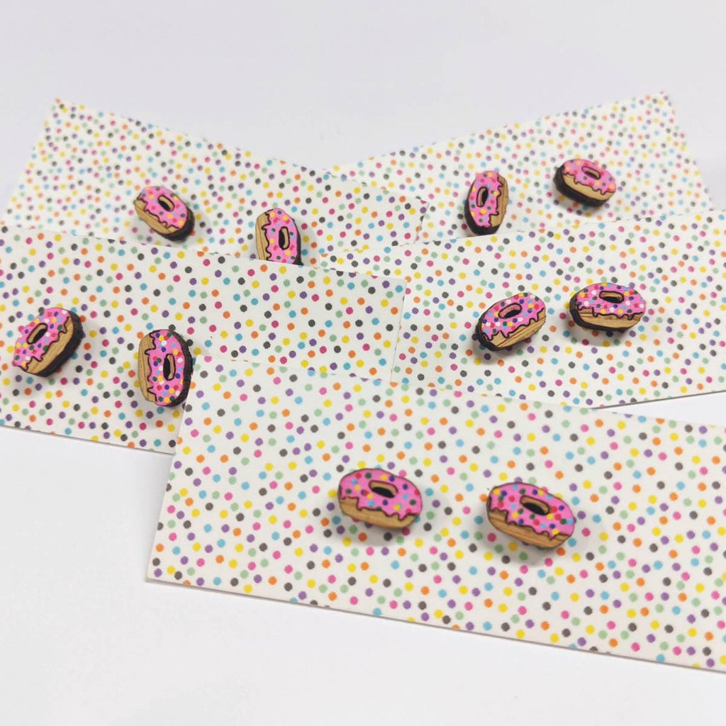 Earrings | Pink donut studs