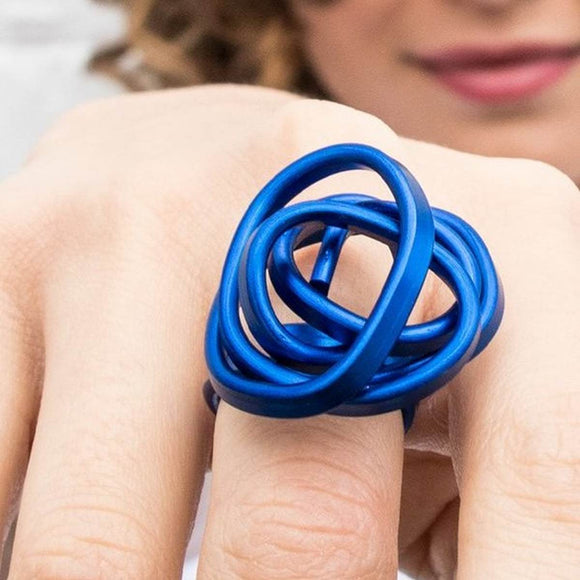 Ring | Fine knot | aluminium | blue, green & purple tones