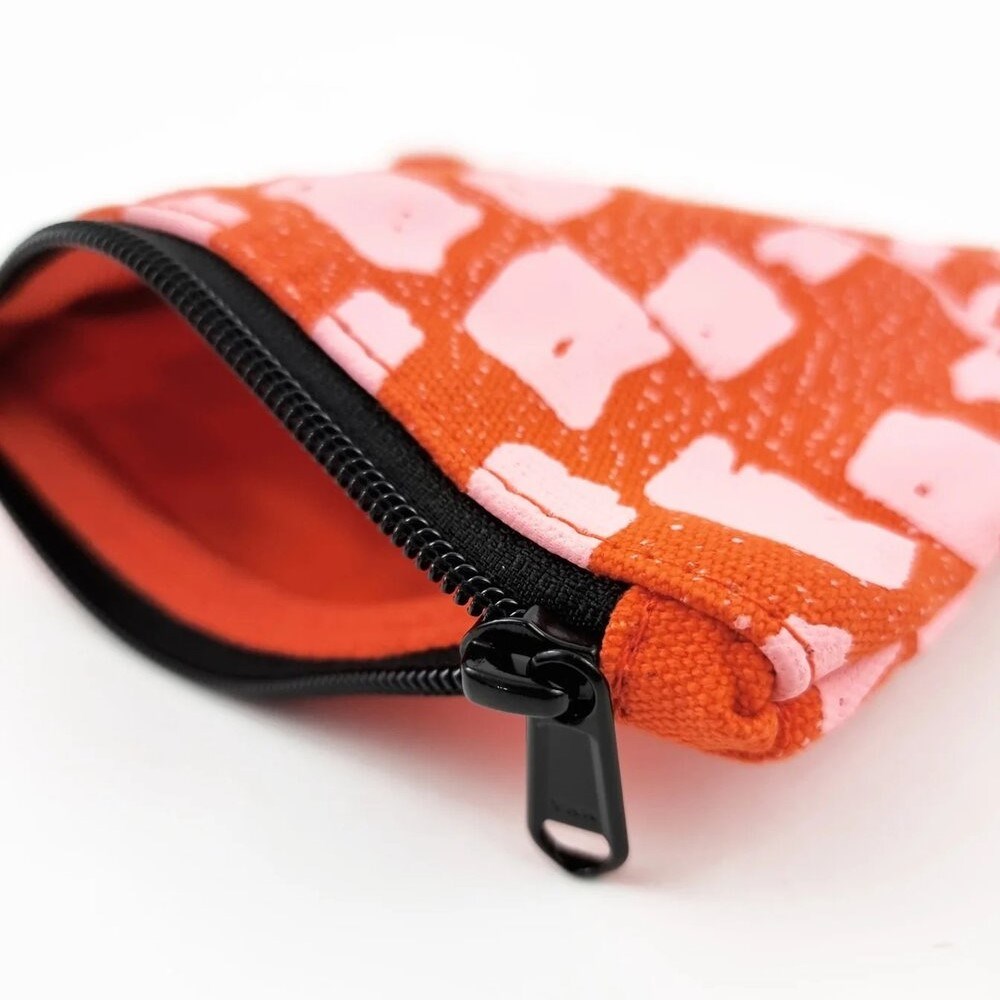 Zipper purse | Margaret Smith | Tjanpi | Flame red